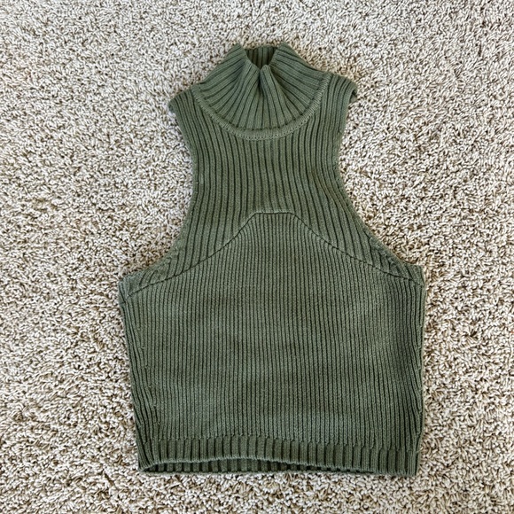 Danielle Guizio Olive Ribbed Turtleneck Top - Picture 2 of 3
